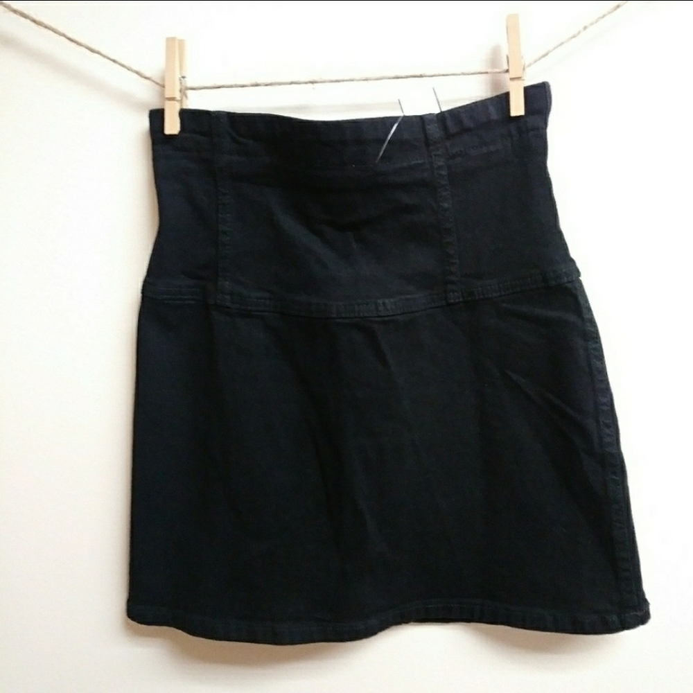 NWT High Waisted Black Denim Mini Skirt - Picture 2 of 4